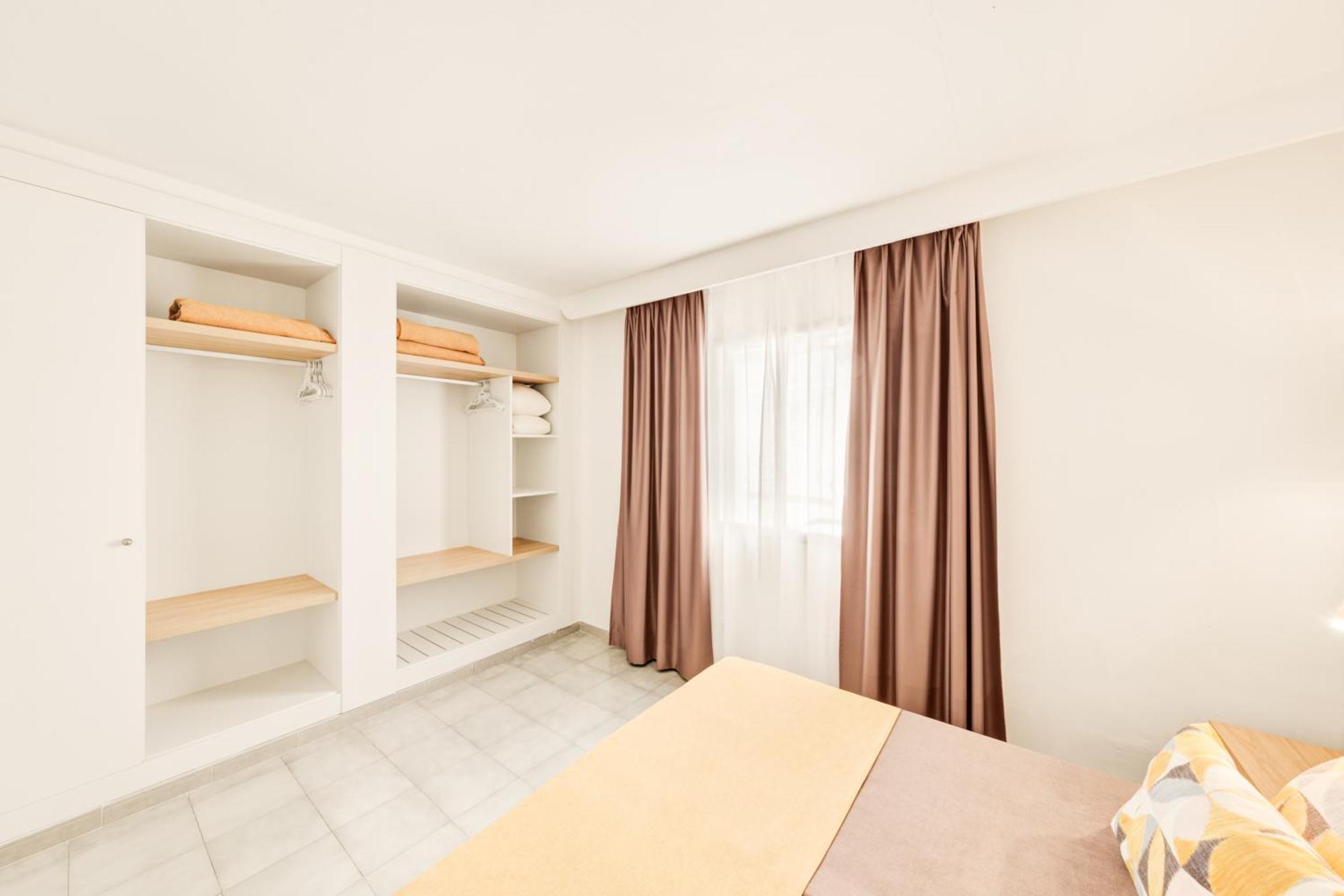 Apartamentos Vista Club Santa Ponsa Exterior photo