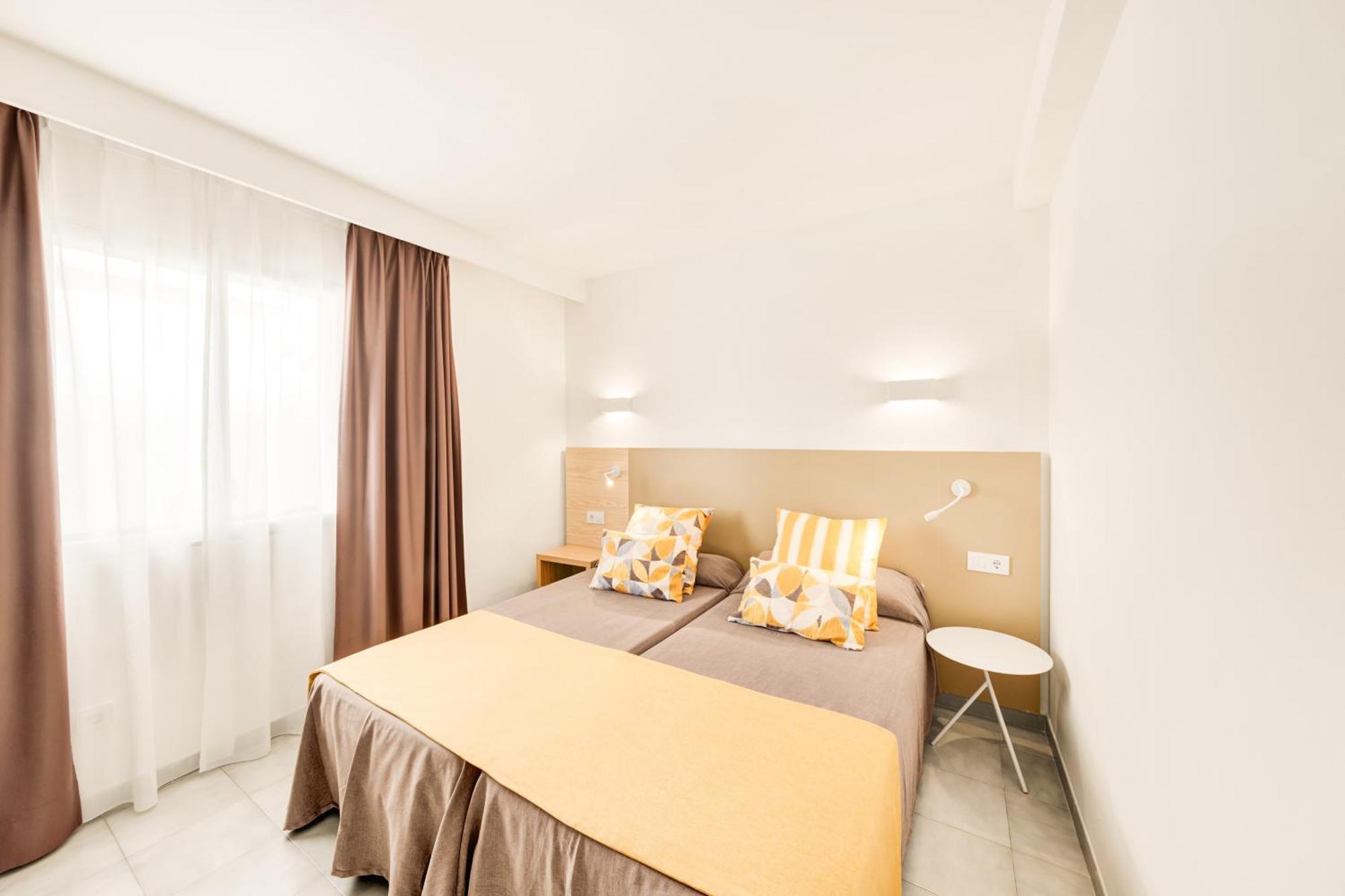 Apartamentos Vista Club Santa Ponsa Exterior photo